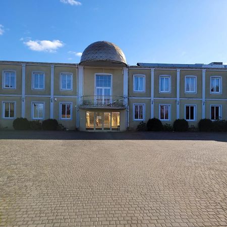 Dworek Sobieskiego Skierniewice Exteriör bild