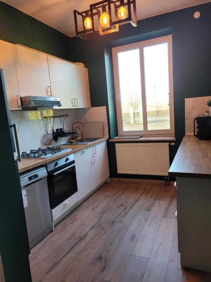Dworek Sobieskiego Skierniewice Exteriör bild