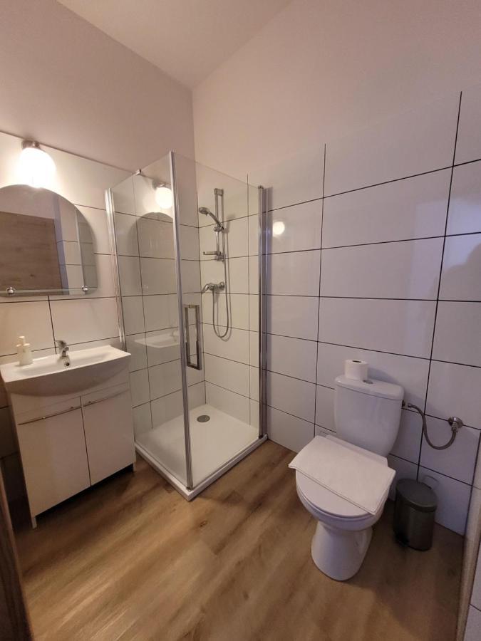 Dworek Sobieskiego Skierniewice Exteriör bild